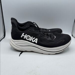 Hoka Clifton 10 Men's 12.5 2E wide shoe Black and White S1